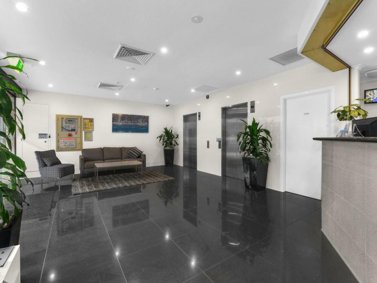 Central Brunswick Apartment Hotel Brisbane Buitenkant foto