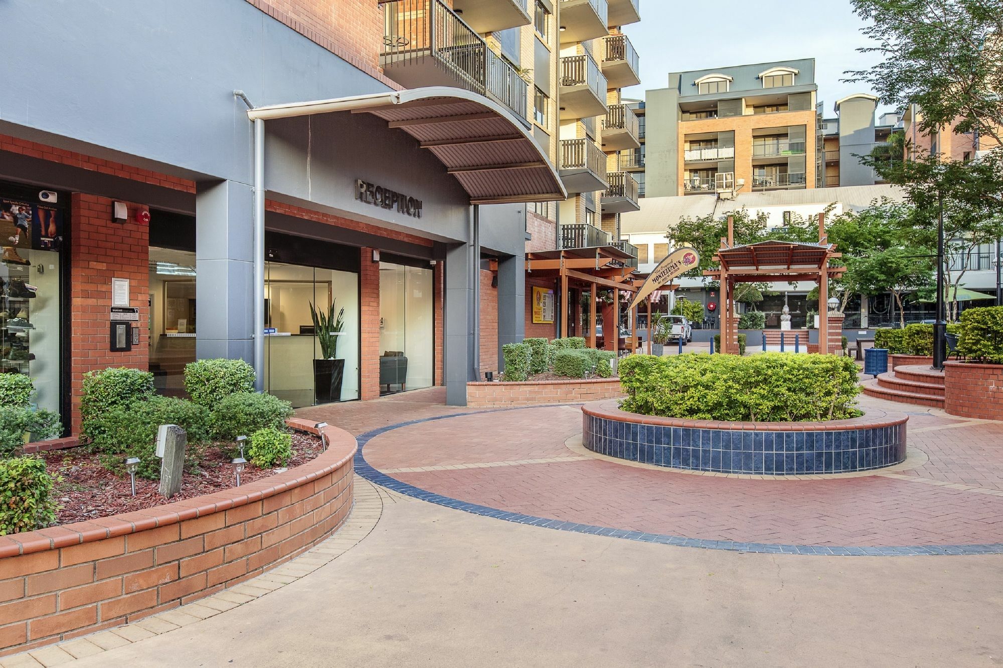 Central Brunswick Apartment Hotel Brisbane Buitenkant foto